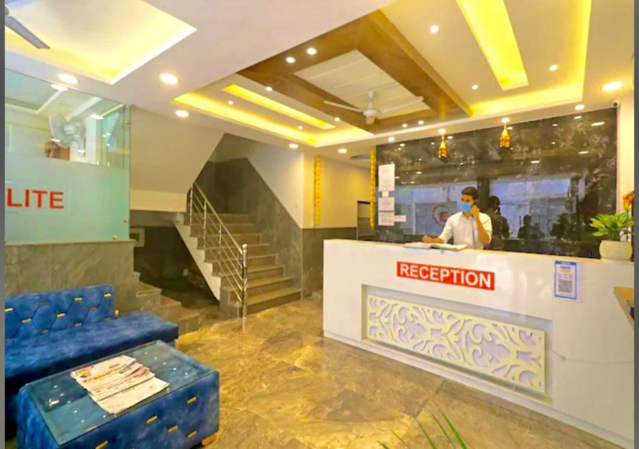 Hotel The Glory Near Delhi International Airport Nova Deli Exterior foto