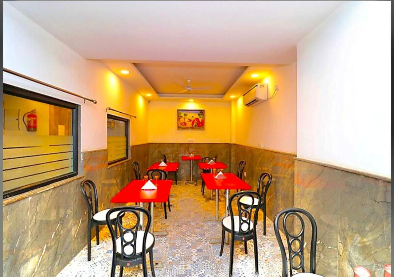 Hotel The Glory Near Delhi International Airport Nova Deli Exterior foto